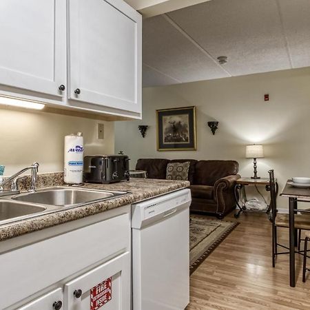 Gatlinburg Towers Condo Unit 501 - Great Location! Close To Town! Condo Exterior foto